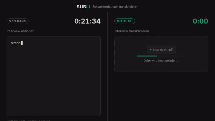 Split-Screen-Demo: links zählt ein Timer stundenlang hoch während von Hand transkribiert wird, rechts ist SUBLI nach Sekunden fertig